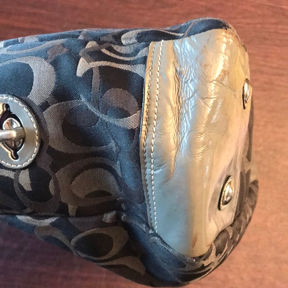 Coach Purse - Picture 5 of 7